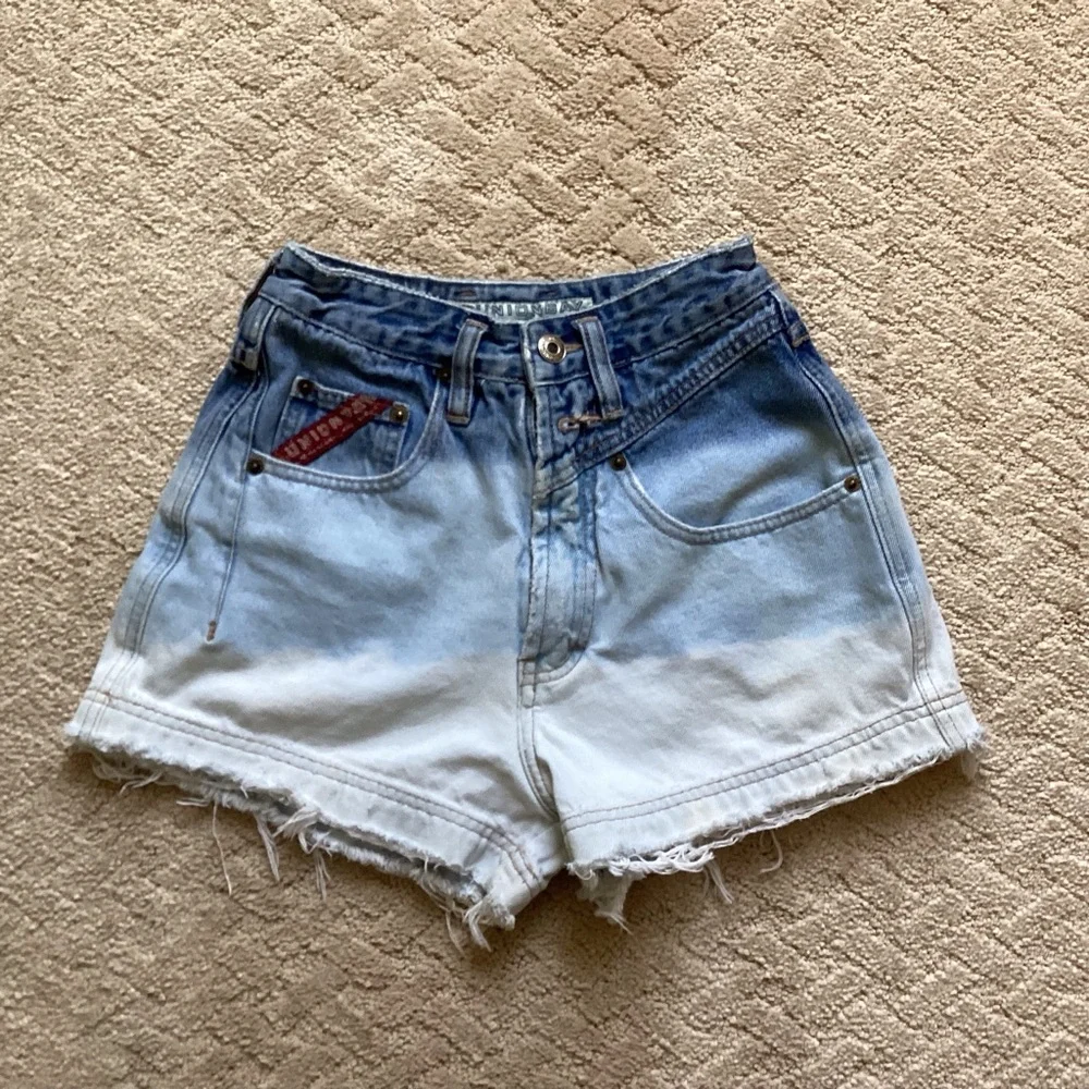 VINTAGE UNION BAY OMBRÉ’ LADIES SHORTS RETRO 90’s HIPPIE LOVE ☮️ JR. SIZE 3